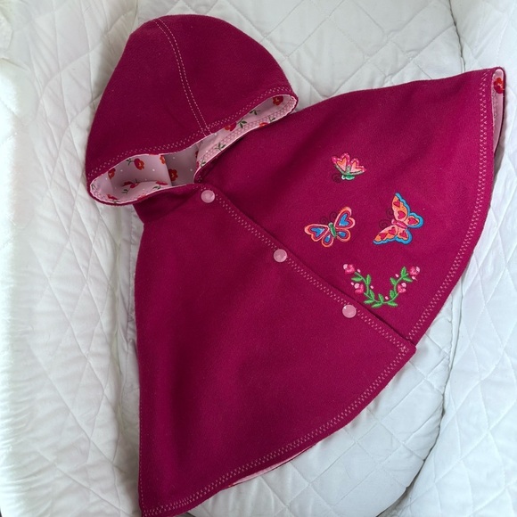 Other - ⭒ 2T-3T Unique Fushcia Poncho Waterproof Cape Sleevless Butterfly Embroidery ⭒